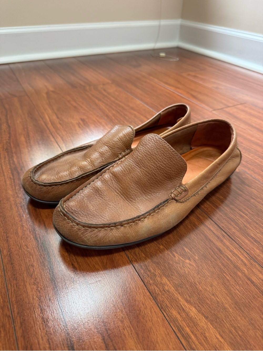 Tommy Bahama Nassau Venetian Loafers Men’s 11D Brown Leather TFM00159 Slip On